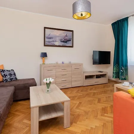 Apartament Family With Balcony In 1 Km To The Beach By Renters *